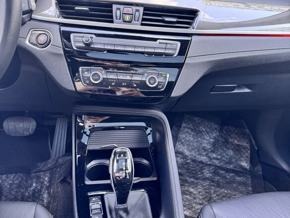 2020 BMW X1 18d xDrive II (F48) Рестайлинг, белый - вид 20