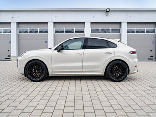 2026 Porsche Cayenne Coupé III Рестайлинг, серый, 17760000 рублей, вид 4