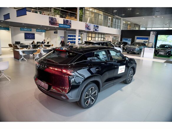 2026 Omoda C5 II, чёрный, 2399000 рублей - вид 3