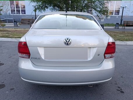 2012 Volkswagen Polo V, серый, 377000 рублей, вид 2