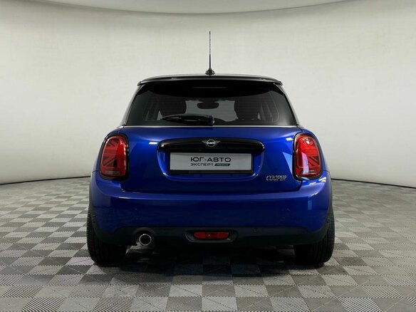 2019 Mini Hatch Cooper III (F55/F56) Рестайлинг, синий, 1749000 рублей - вид 4