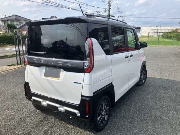 2023 Mitsubishi Delica Mini I, белый, 1064000 рублей - вид 3