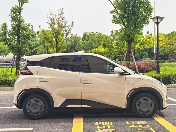 2025 BYD Seagull 38.88 kWh I Рестайлинг, бежевый - вид 9
