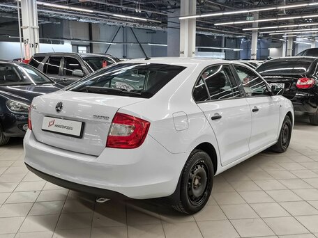 2016 Skoda Rapid I, белый, 1039000 рублей, вид 3