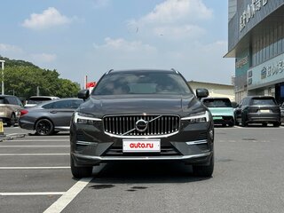 2022 Volvo XC60 II Рестайлинг, зелёный, 4677700 рублей, вид 2
