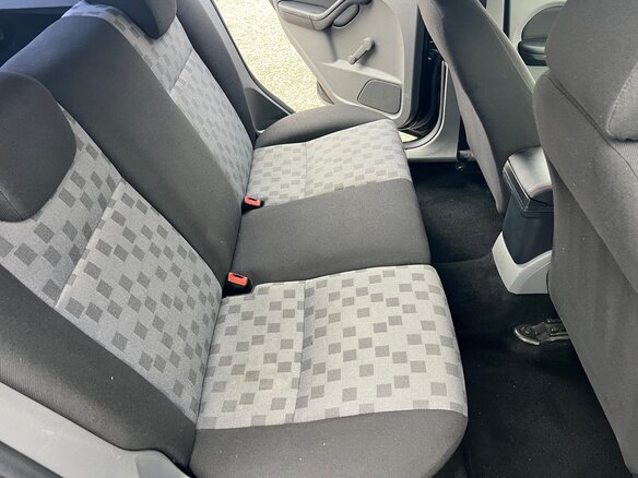 2010 Ford Focus II Рестайлинг, чёрный, 599000 рублей - вид 24