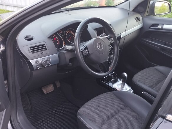 2010 Opel Astra H Рестайлинг, чёрный, 515000 рублей - вид 6