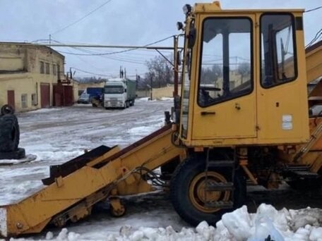 2012 Амкодор 37, жёлтый, 1490000 рублей, вид 1