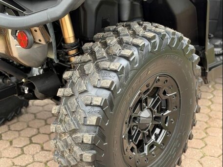 2026 BRP Can-Am Outlander MAX 1000R LTD, чёрный, 2299000 рублей, вид 3