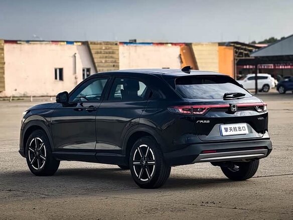2023 Honda Vezel II, чёрный - вид 3