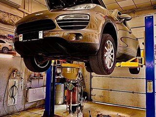 2014 Porsche Cayenne II (958), коричневый, 1794000 рублей, вид 2