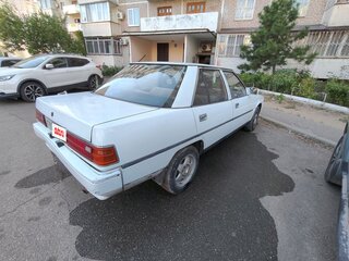 1987 Mitsubishi Galant V, белый, 150000 рублей, вид 2