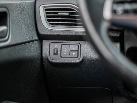 2017 Hyundai Solaris II, чёрный, 1044000 рублей - вид 10