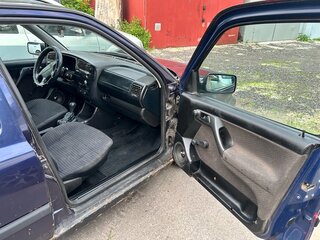 1997 Volkswagen Vento, фиолетовый, 100000 рублей, вид 5