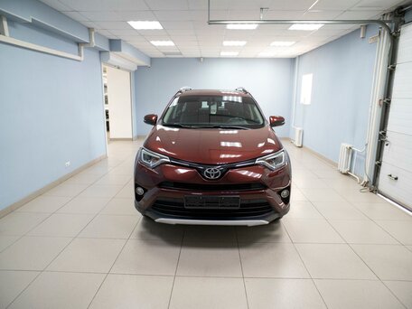 Toyota RAV4 IV (XA40) Рестайлинг