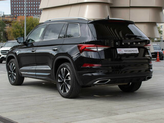 2023 Skoda Kodiaq I Рестайлинг, чёрный, 4373000 рублей, вид 4