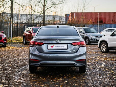 2017 Hyundai Solaris II, серый, 1199000 рублей, вид 4