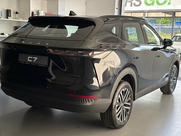 2026 Omoda C7, чёрный, 3499000 рублей - вид 10