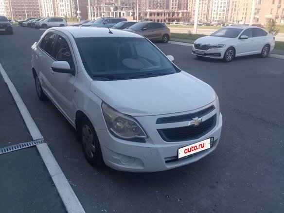 2014 Chevrolet Cobalt II, белый, 240000 рублей - вид 1