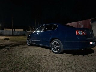 2008 Volkswagen Passat B6, синий, 700000 рублей, вид 4