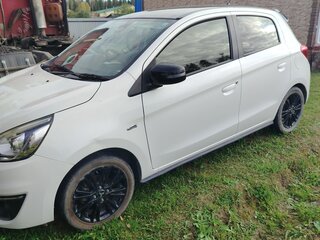 2019 Mitsubishi Mirage VI Рестайлинг 2, белый, 980000 рублей, вид 2