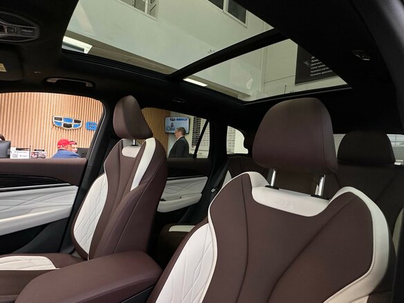 2026 Geely Monjaro I, белый, 4954990 рублей - вид 9