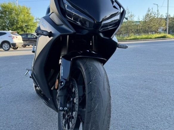 2021 Honda CBR 650R, чёрный, 950000 рублей - вид 6