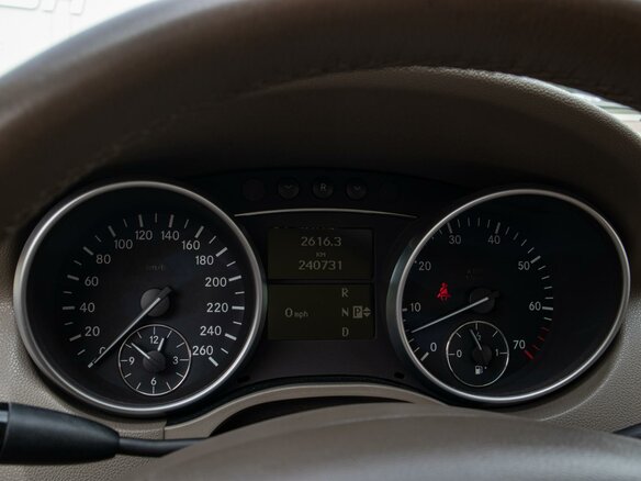 2007 Mercedes-Benz M-Класс 350 II (W164), белый - вид 19