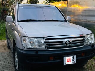 1998 Toyota Land Cruiser 100 Series, серебристый, 1400000 рублей, вид 3