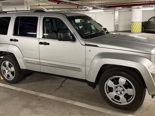 2008 Jeep Cherokee IV (KK), белый, 1000000 рублей, вид 3