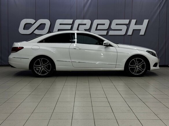 2013 Mercedes-Benz E-Класс 200 IV (W212, S212, C207) Рестайлинг, белый, 1939000 рублей - вид 4