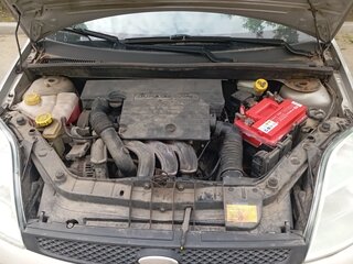 2005 Ford Fiesta Mk5, серебристый, 350000 рублей, вид 1