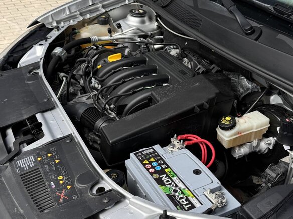 2016 Renault Logan II, серый - вид 20
