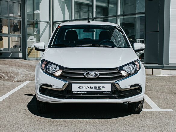 2026 Lada (ВАЗ) Granta I Рестайлинг, белый, 1068000 рублей - вид 2