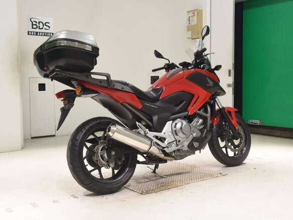 2012 Honda NC 700X, красный, 675000 рублей - вид 4