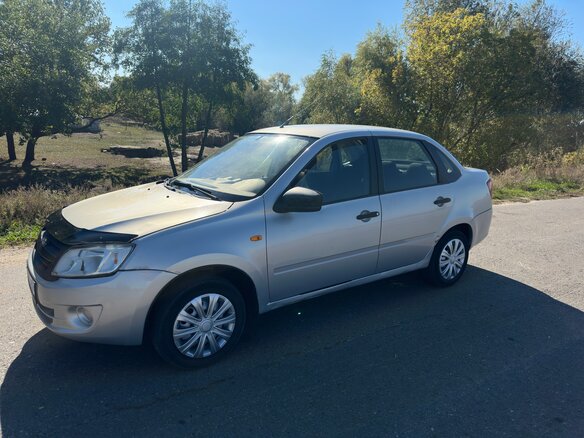 2016 Lada (ВАЗ) Granta I, серебристый, 365000 рублей
