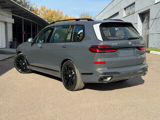 2026 BMW X7 40d I (G07) Рестайлинг, серый, 18490000 рублей, вид 4
