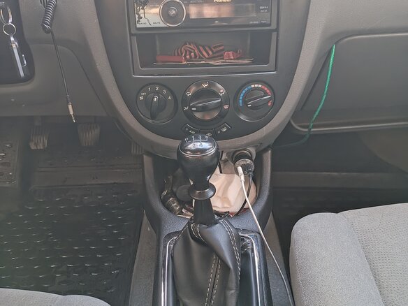 2014 Daewoo Gentra II, серебристый - вид 12