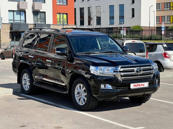 2016 Toyota Land Cruiser 200 Series Рестайлинг 2, чёрный - вид 2