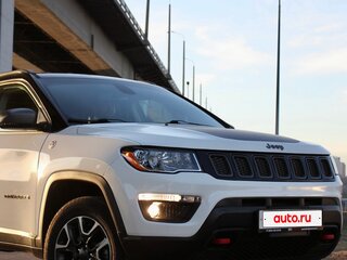 2019 Jeep Compass TrailHawk II, белый, 2000000 рублей, вид 5