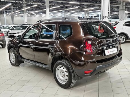 2018 Renault Duster I Рестайлинг, коричневый, 1440000 рублей, вид 4