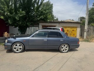 2000 Toyota Crown X (S150), серый, 600000 рублей, вид 3