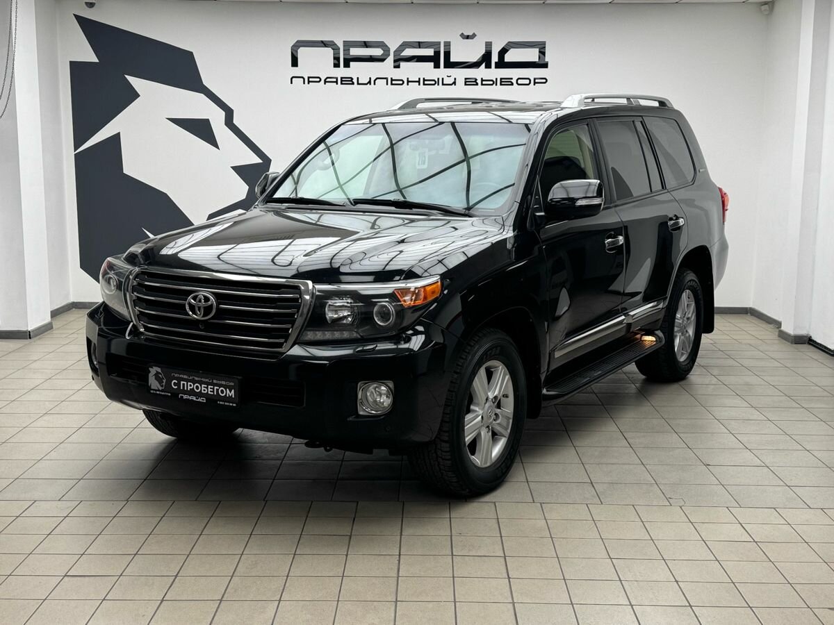 Открыть фотографии: Toyota Land Cruiser 200 Series Рестайлинг 1