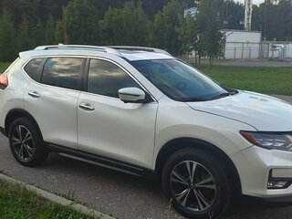 2017 Nissan Rogue II Рестайлинг, белый, 1630000 рублей, вид 2
