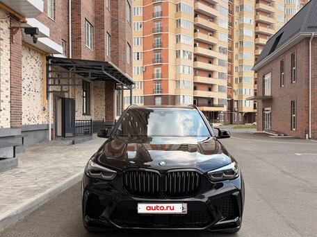 2021 BMW X5 40i IV (G05/G18), чёрный, 6300000 рублей, вид 3