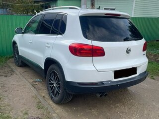 2012 Volkswagen Tiguan I Рестайлинг, белый, 1100000 рублей, вид 4