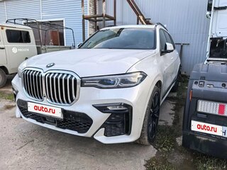 2021 BMW X7 30d I (G07), белый, 6900000 рублей, вид 3