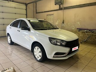 2017 Lada (ВАЗ) Vesta I, белый, 610000 рублей, вид 2