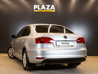 2014 Volkswagen Jetta VI, серебристый, 950000 рублей, вид 3
