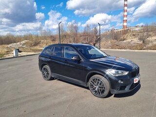 2017 BMW X1 20i xDrive II (F48), чёрный, 2100000 рублей, вид 3